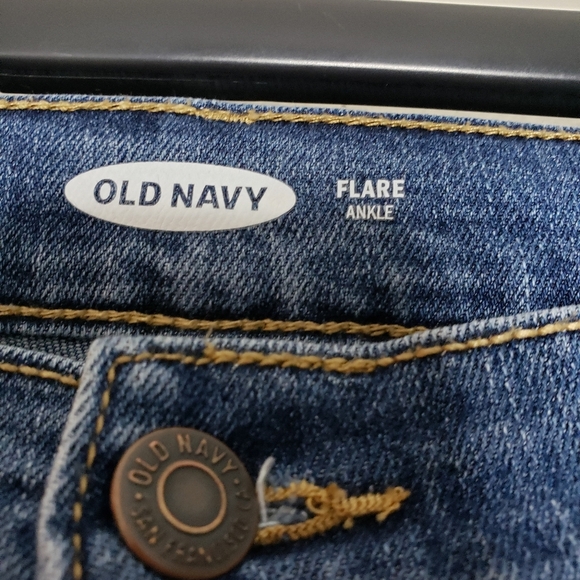Old Navy Button Fly Ankle Flare Jeans Medium Blue Casual Womens Summer Trendy - Picture 5 of 13